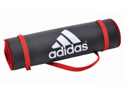 Тренировочный мат Adidas ADMT-12235 Тренировочный мат Adidas ADMT-12235 Набитая поверхность толщиной 1 см предназначена для смягчения касания рук, коленей и других частей тела для того, чтобы во время тренировки не думать о комфорте.
Размеры (ДхШхВ): 183 x 61 x 1 см;
Вес нетто: 1,1 кг;