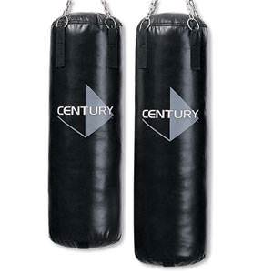 Мешок боксерский подвесной Century Heavy Bag 10125_45 Мешок боксерский подвесной CENTURY Heavy Bag, вес 45 кг (диаметр - 36см. высота &ndash; 107см)
Идеален для тренировок, удобен для использования как дома так и для профессиональных тренировок в спорт залах.
Наполнитель специально разработан компанией CENTURY, специальная резиновая крошка.
Сверхпрочное виниловое покрытие, устойчивое к ударам и не допускающее деформации.
Цепь в комплекте (крюк отсутствует)
Производство: США.
