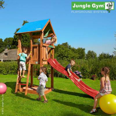Детский городок Jungle Gym Castle Башня под легкой тентовой крышей, горка, лесенка и песочница &ndash; что еще нужно для счастья ребенку? Удобство этого комплекса заключается в том, что подъем на башню осуществляется сбоку, благодаря чему вы сможете поставить Jungle Gym Castle в угол двора, при этом не выходя за рекомендуемые габариты игровой площадки.
Длина горки - 2,4 метра.
​Допустимое количество детей - 5.
Максимальный вес ребенка - 50 кг.
Возраст - от 3 лет.
Гарантия - 2 года.
Размеры с горкой (ДхШхВ): 296 х 148 х 291 см.
